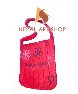 Felted Bag, Felt wool Bag, Tote Bags, Crossbody Bags, felt in nepal, felt and yarn, felt ball, felt industry, Nepal felt products